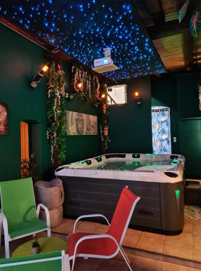 Maelio Jacuzzi Sauna Et Salle De Jeux - Privatif *